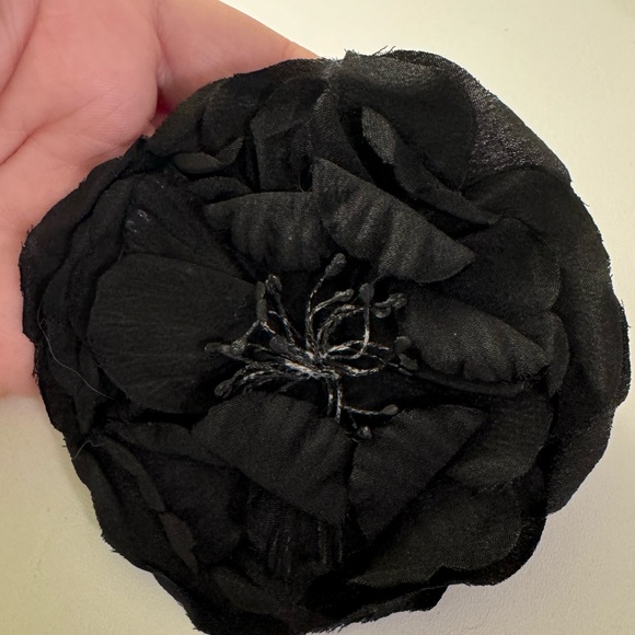 Gucci Brooche - Picture 1 of 3